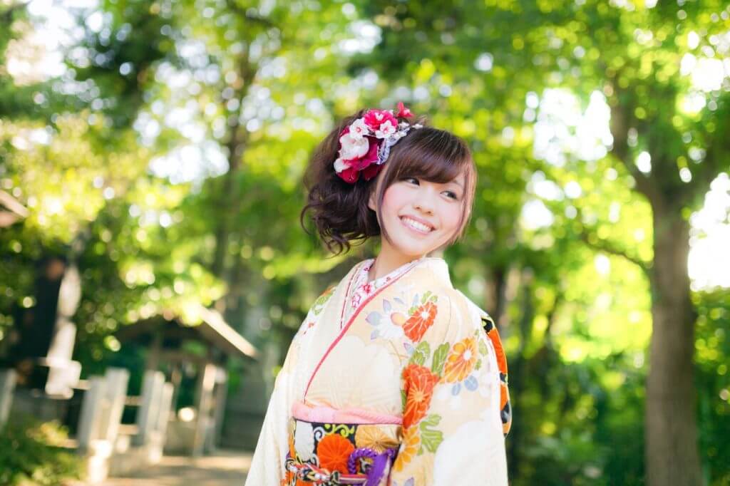 誰でもお金をつくれるとウワサのクレジットカード現金化|主婦や学生、無職でも簡単にお金を受け取れるって本当?