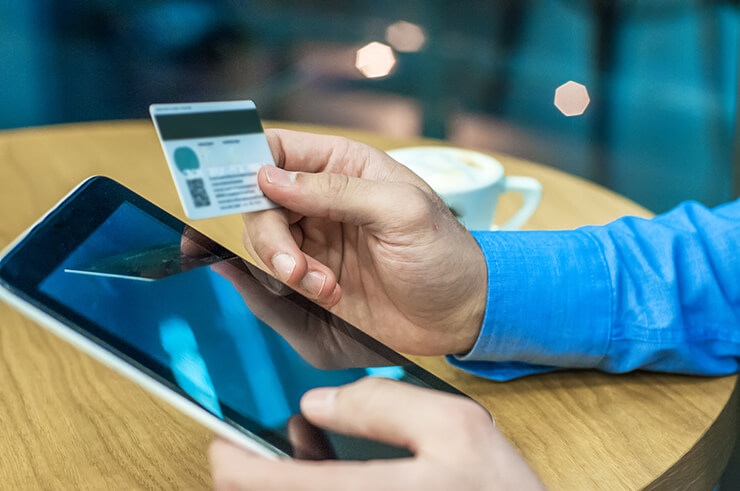 見落とし厳禁!知らなきゃ損するクレジットカード現金化を行う場合は最大還元率よりも平均の数字をチェック